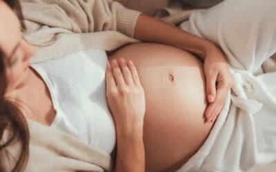 Rug- of bekkenklachten tijdens de zwangerschap. Sporten of niet?